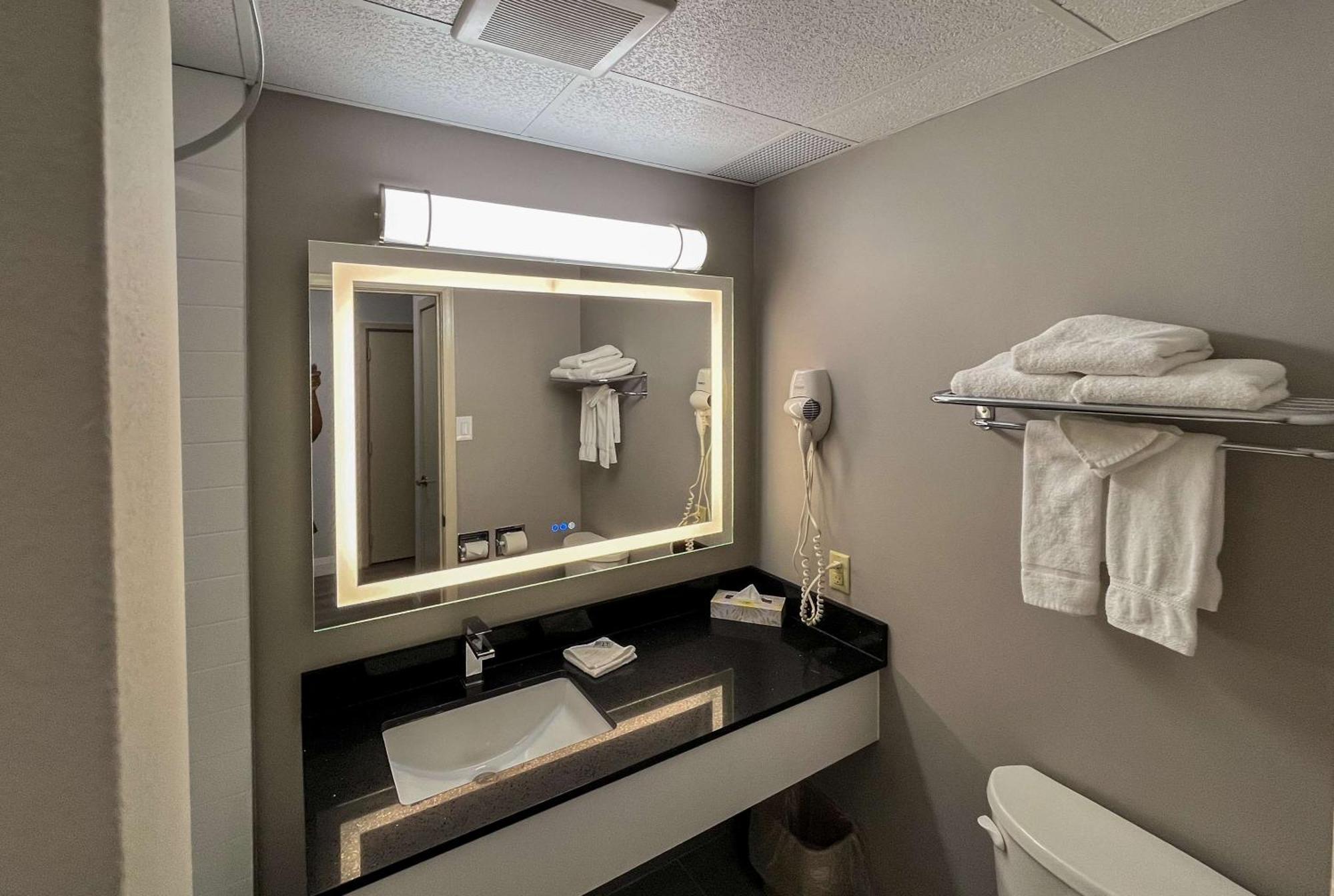 Motel 6 Sault Ste. Marie, On Kültér fotó
